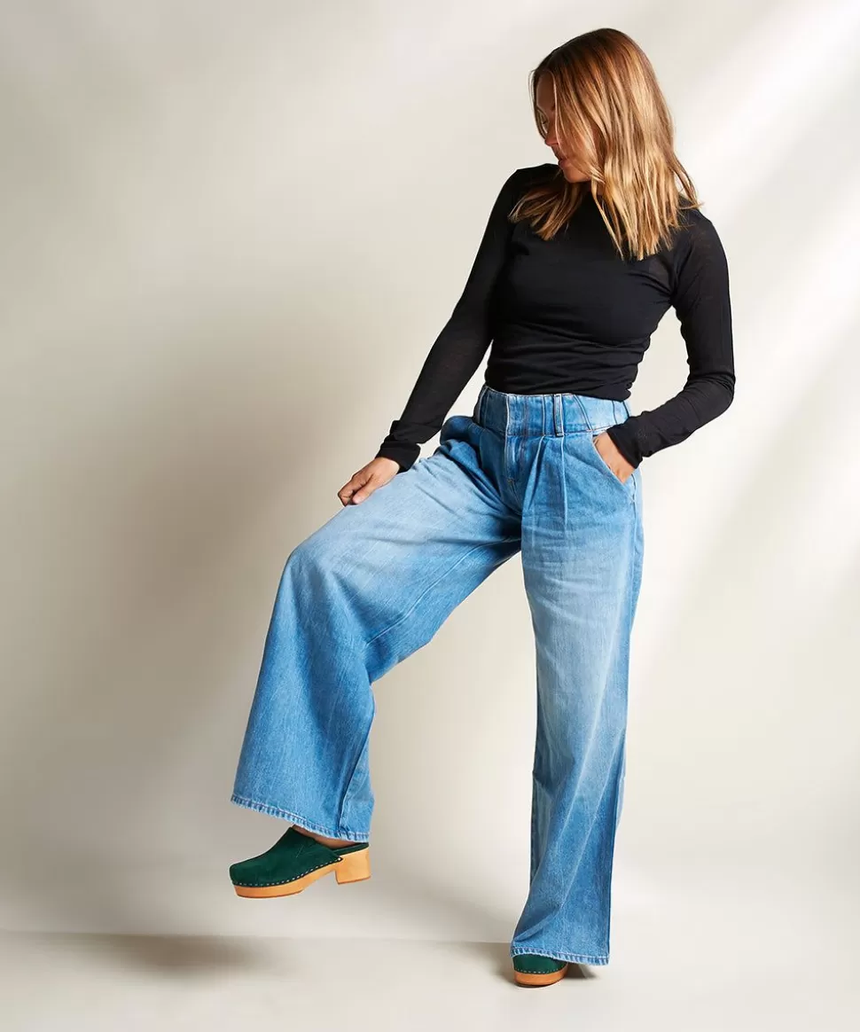 martino_in_emerald_6.webp Clearance Charlotte Stone Martino In Emerald