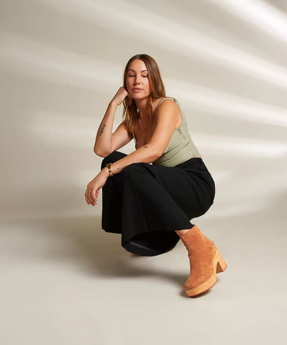 paz_in_camel_5-2.webp Hot Charlotte Stone Paz In Camel